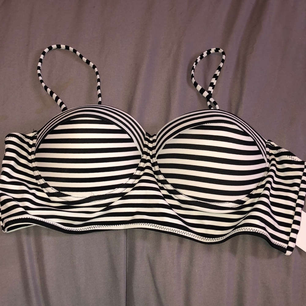 Cupshe swimsuit top